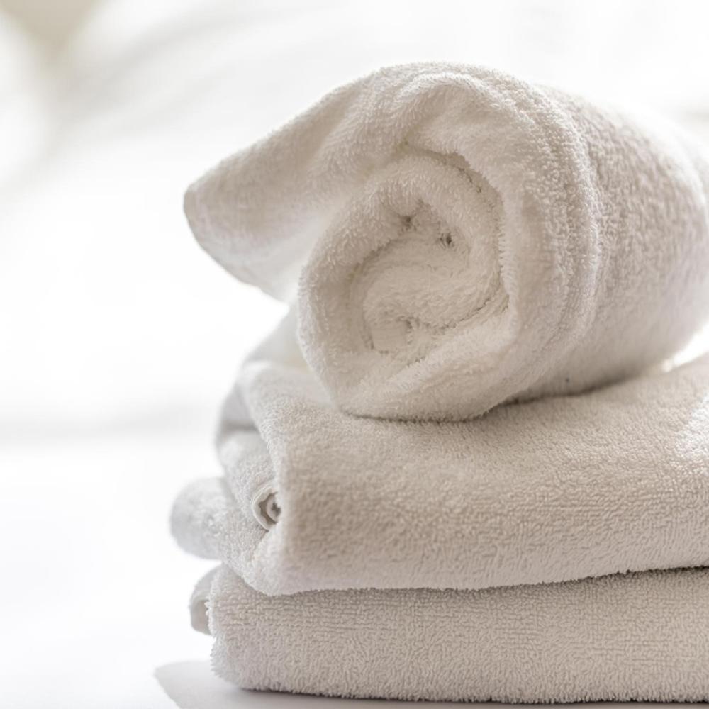 white solid towel